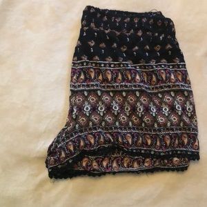 Comfy fabric shorts